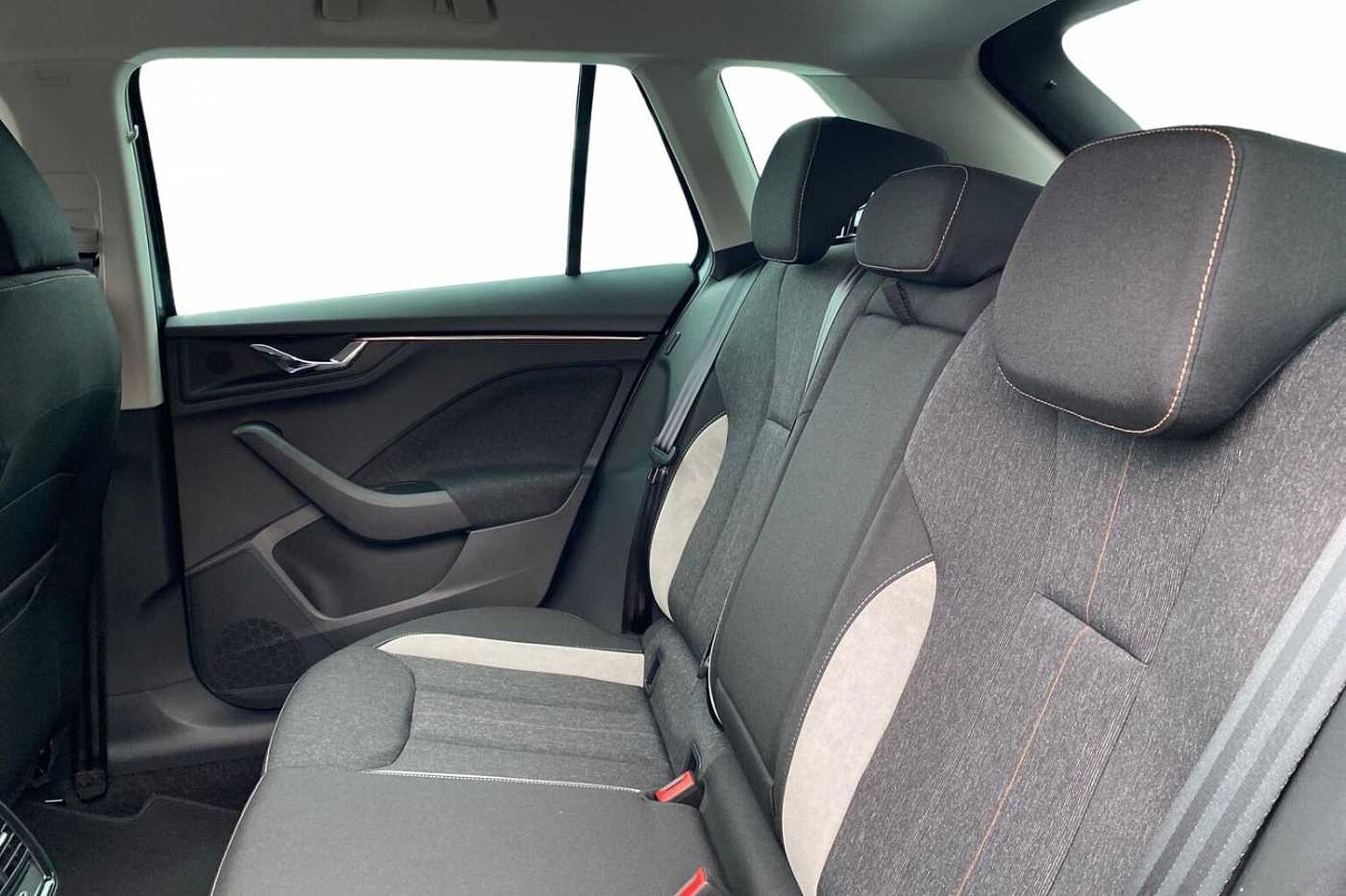 SKODA Kamiq Hatchback 1.5 TSI SE L 5dr DSG